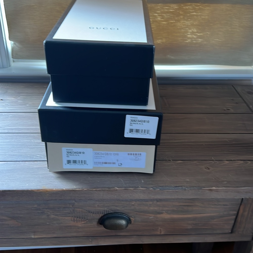 EUC set of 2 Gucci shoe boxes - Picture 3 of 5